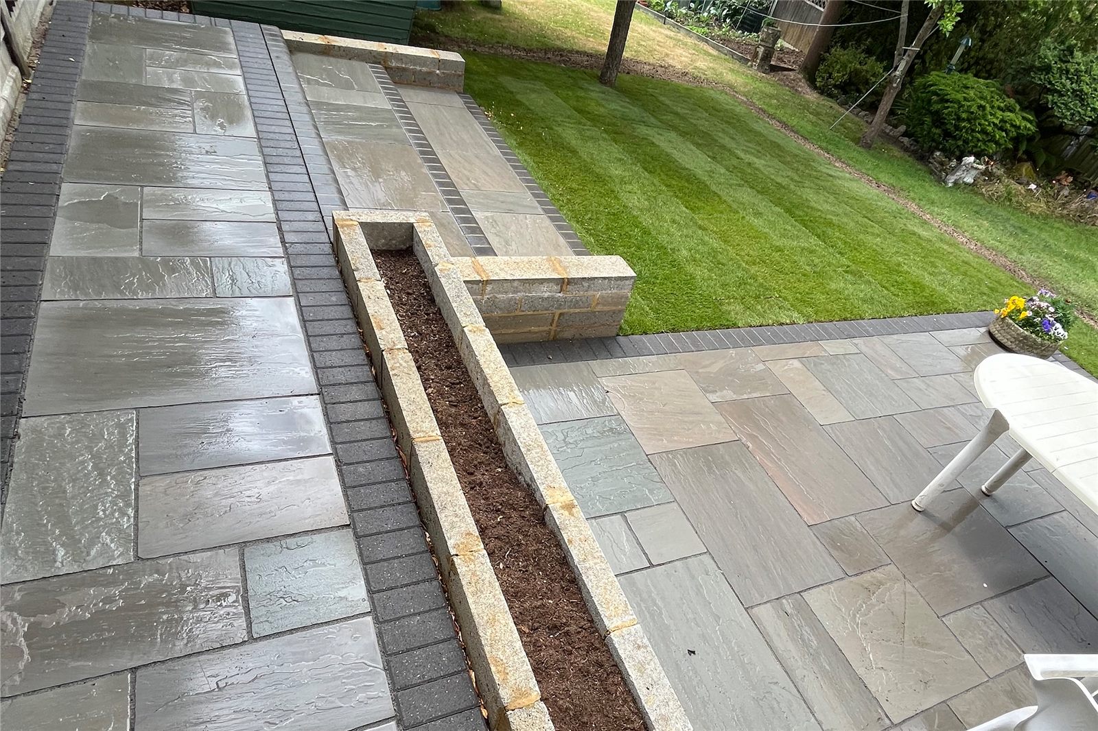 Contemporary Garden Patio &ndash; Patios in Romford, image 3