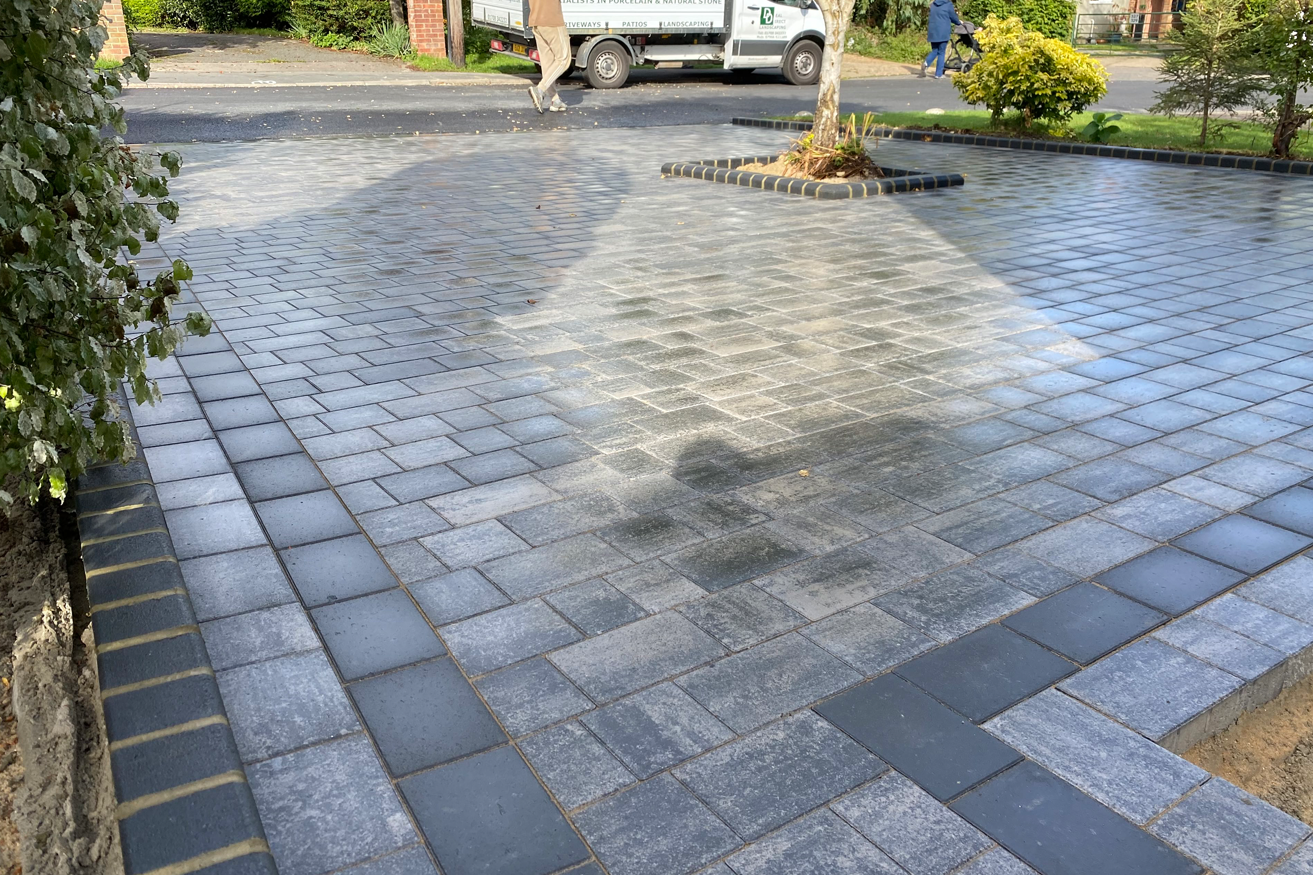 https://ddl-landscaping.co.uk/wp-content/uploads/2023/03/driveway002-6.png